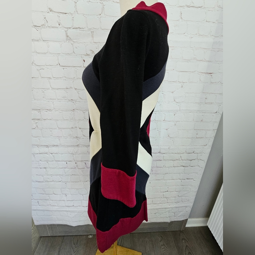 Diane Von Furstenberg Vintage Ungaro Diamond Wool Dress | Size 2 | EUC - Picture 2 of 9